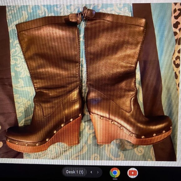 Ugg Boots Size 7 Black Leather - Picture 4 of 15